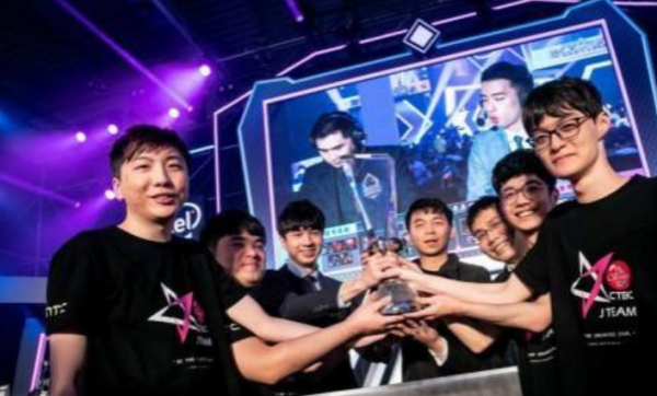 The MongolZ 首先在 IEM Cologne 2025 达成季后赛资格