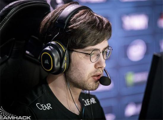 传闻： Gumayusi 可能加入 Hanwha Life Esports