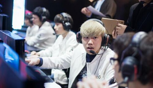 s1mple在晋级Major Stage 3后表示：“这是我们的最低目标”